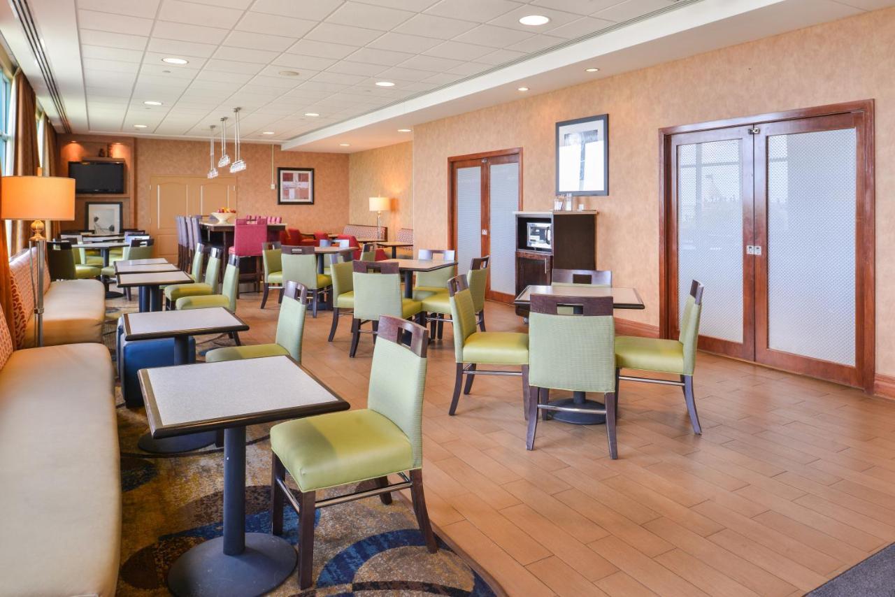 19 Atlantic Hotel Virginia Beach Exterior foto